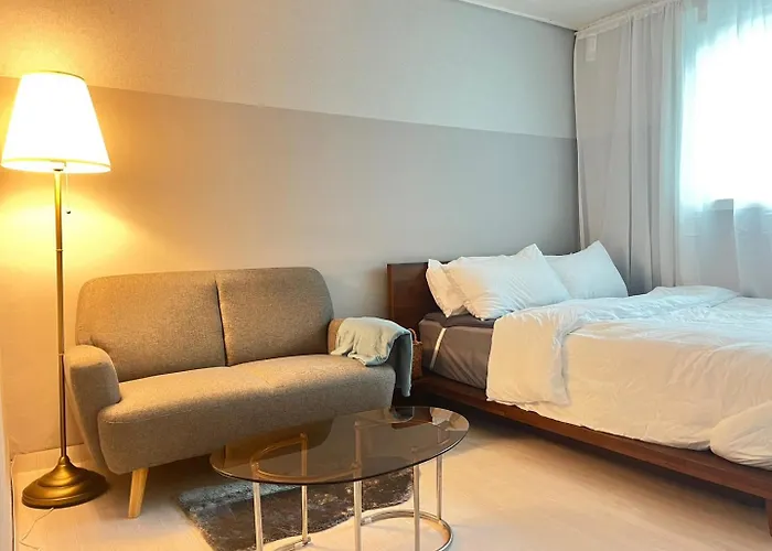 #Hapjeong Station Cozy Chunbae\'S House