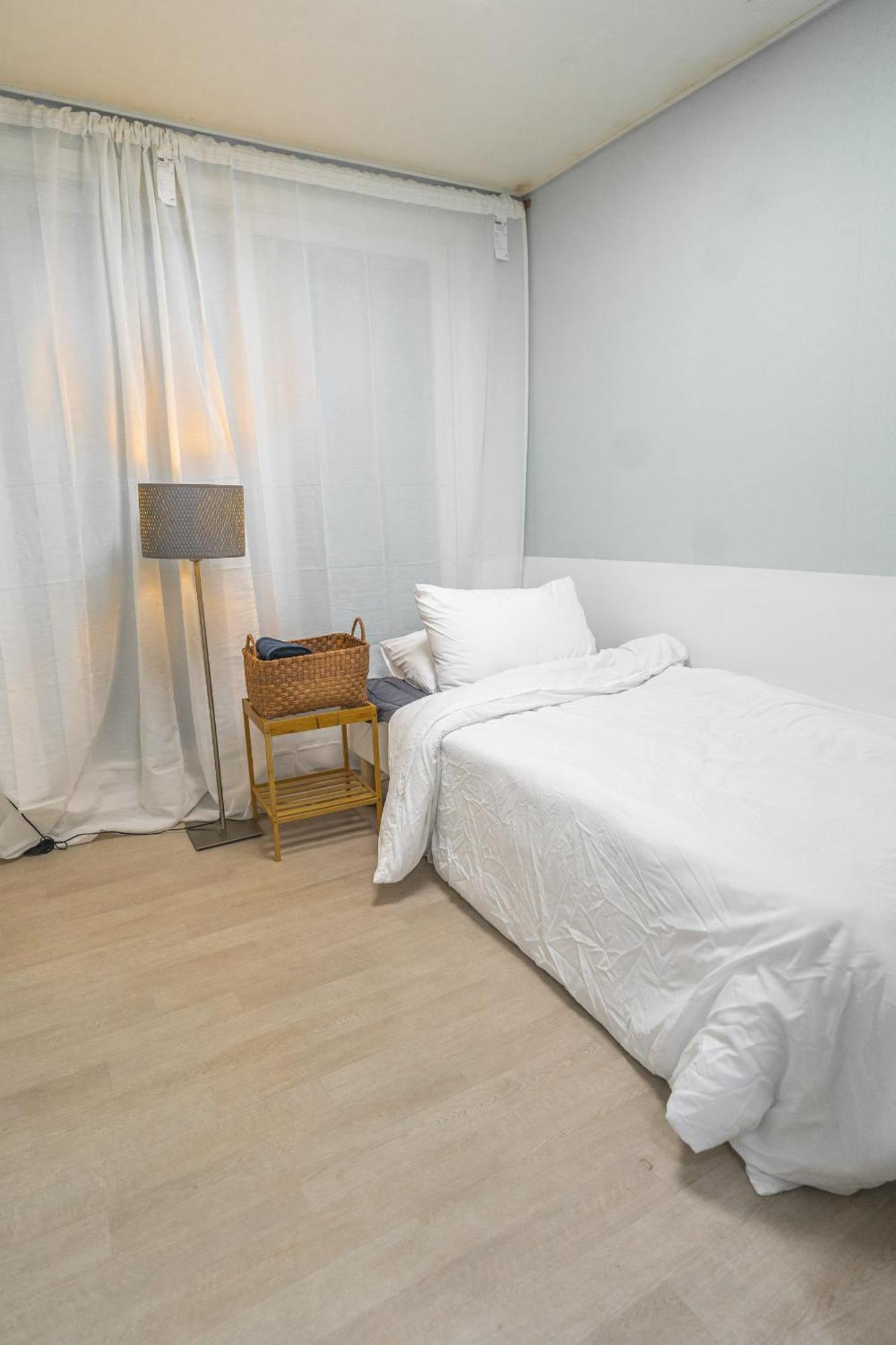#hapjeong Station Cozy Chunbae's House *