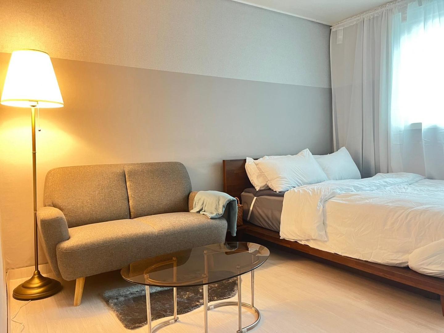 #hapjeong Station Cozy Chunbae's House * Seoul