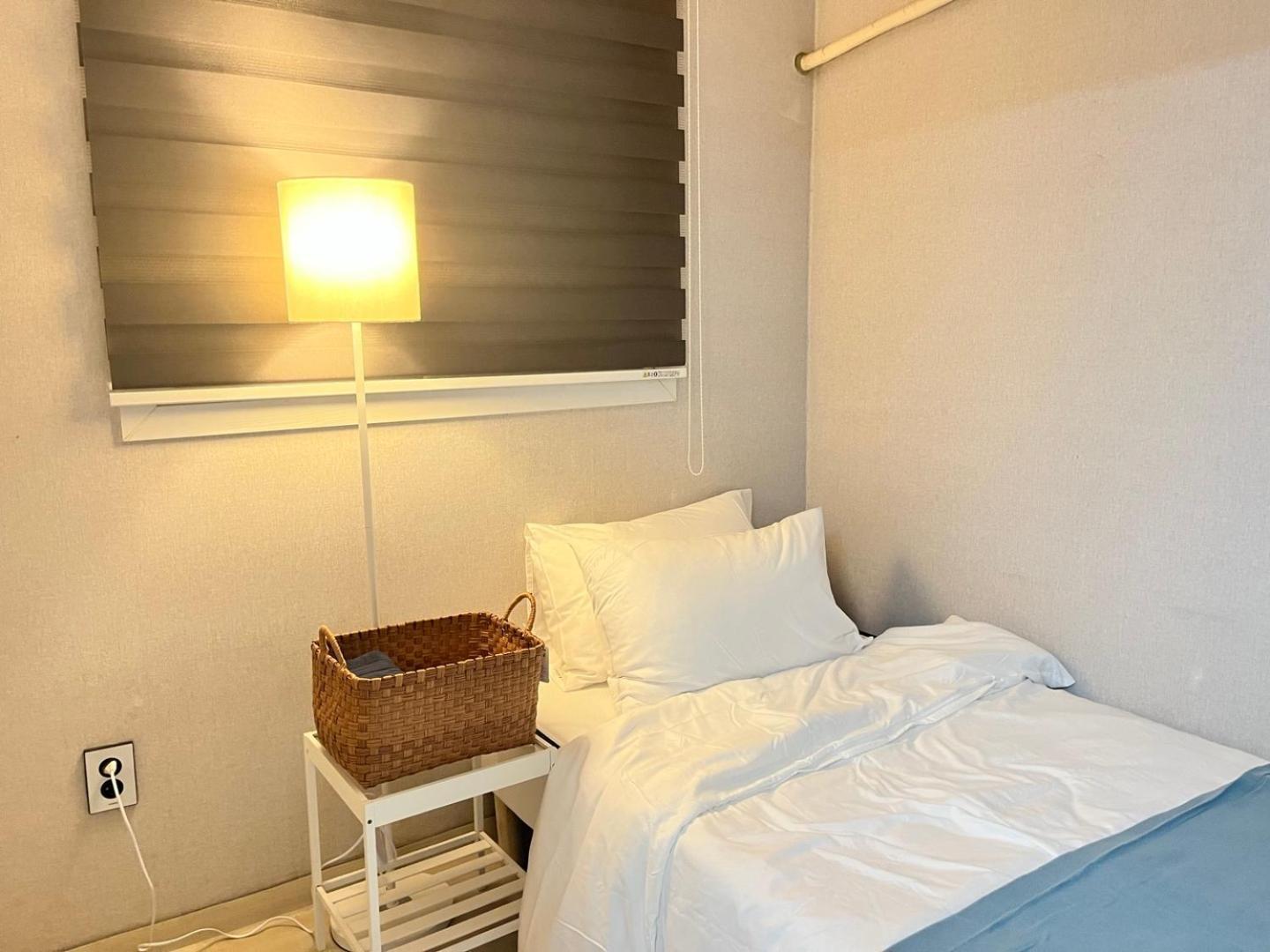 #hapjeong Station Cozy Chunbae's House